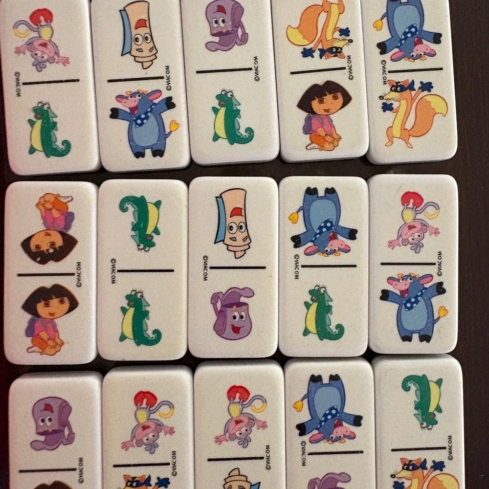 Nick Jr Dora the Explorer Dominoes 26 Piece Plastic Set‎ in Collector Tin 2005